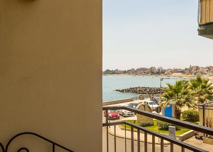 Tysandros Giardini Naxos