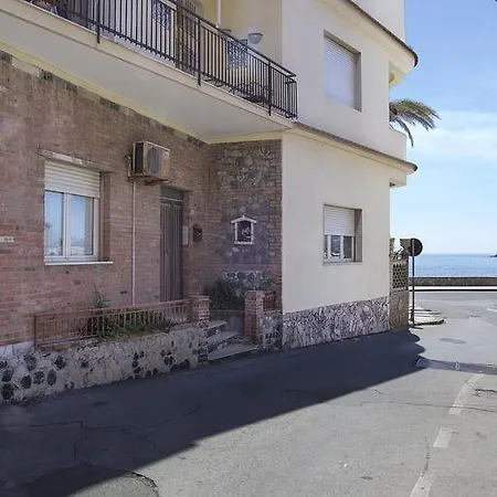 Tysandros Giardini Naxos