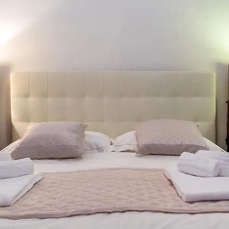 Tysandros Lägenhet Giardini Naxos